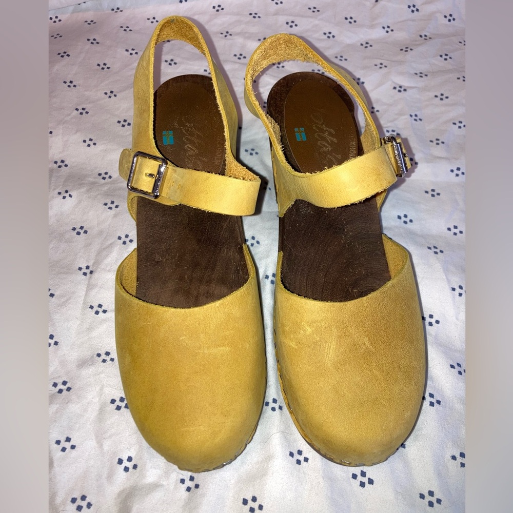 Lotta from Stockholm yellow highwood clogs, Size 40 (fits like a U.S. 9)